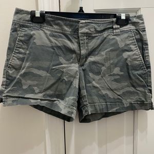 NY&CO Camouflage Shorts